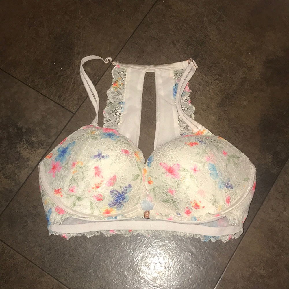 NWOT Victoria’s Secret Push-Up Bra